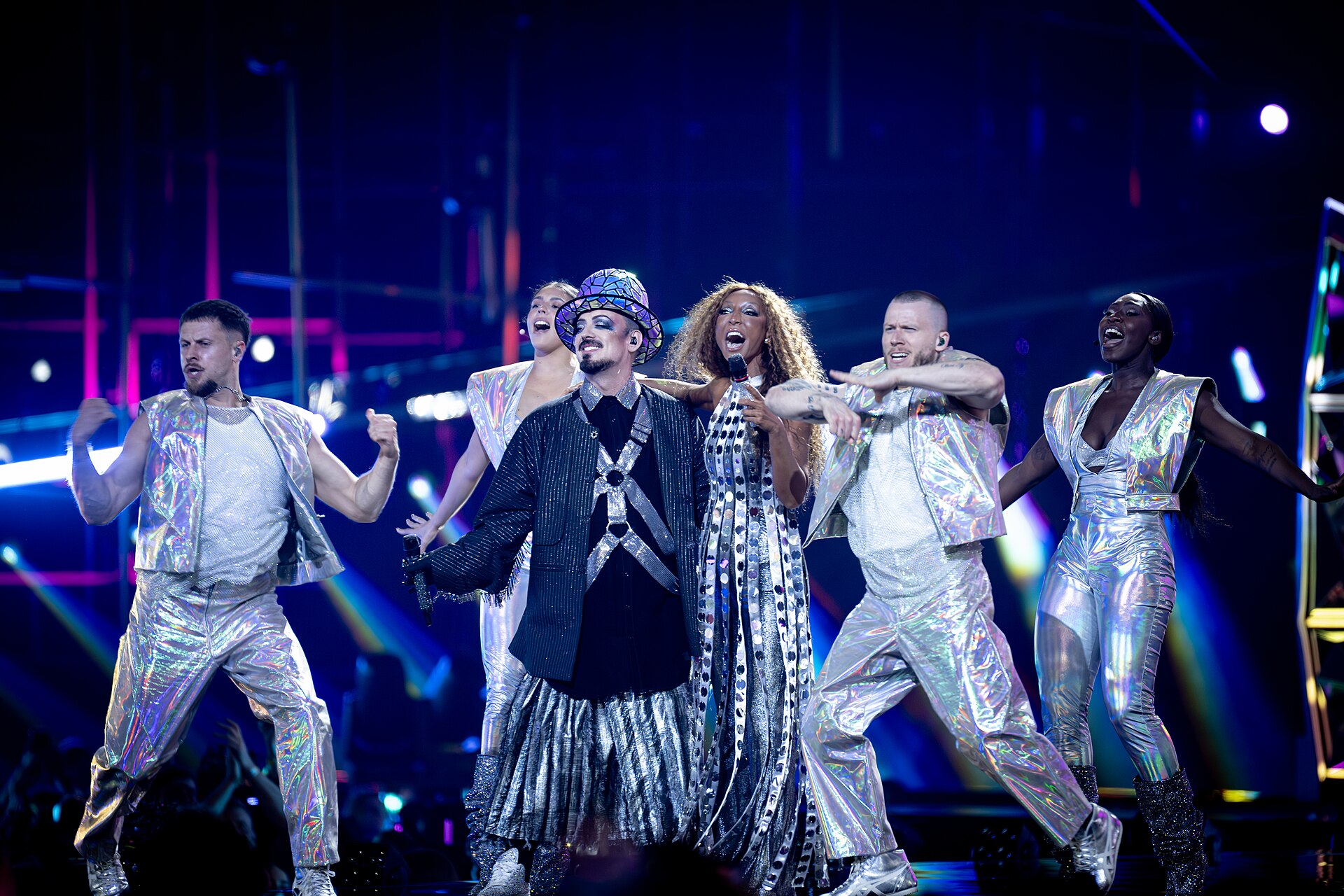 Senhit feat. Boy George - Gallery